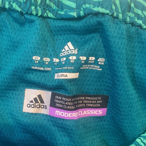 Adidas CLIMALITE Modern Classics Running Shorts MD - Picture 3 of 5